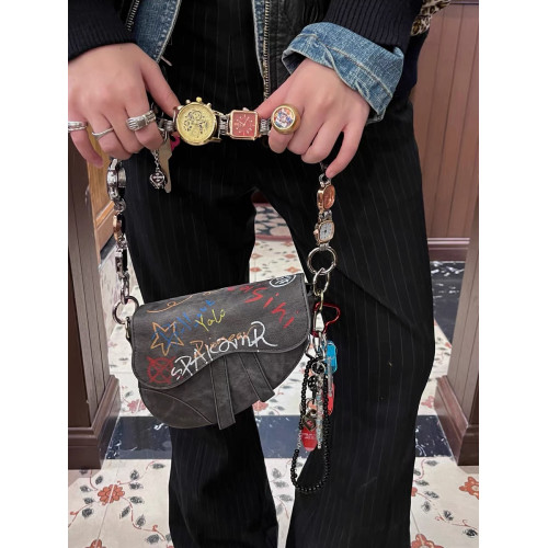 ACPTLAB 甜酷手繪塗鴉表盤肩帶鬼馬重工設計斜後後背包馬鞍包單肩手提