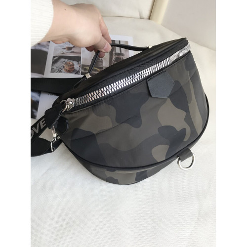 超火馬鞍包新款尼龍牛津布復古胸包女港風迷彩休閒單肩斜後後背包 超火馬鞍包新款尼龍牛津布復古胸包女港風迷彩休閒單肩斜後後背包