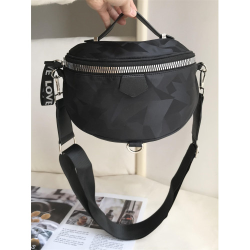 超火馬鞍包新款尼龍牛津布復古胸包女港風迷彩休閒單肩斜後後背包 超火馬鞍包新款尼龍牛津布復古胸包女港風迷彩休閒單肩斜後後背包