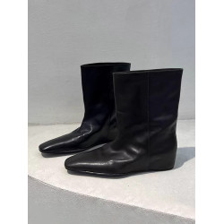 赫本英倫風馬丁靴百搭切爾西靴子新款復古方頭內增高短靴女配裙子