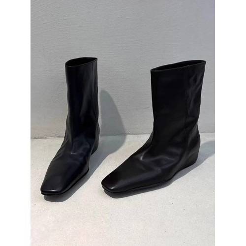 赫本英倫風馬丁靴百搭切爾西靴子新款復古方頭內增高短靴女配裙子