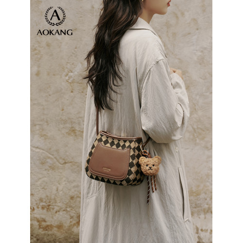 奧康馬鞍包2026新款包包高級感單肩包大容量通勤斜後後背包女士小拎包