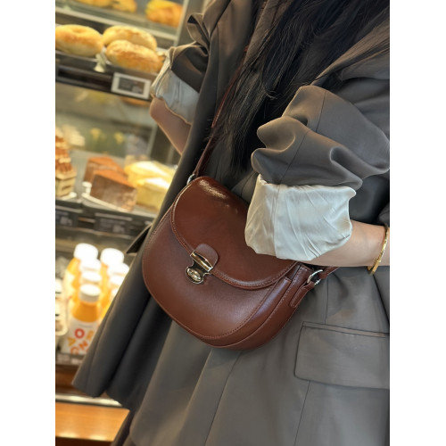 小包包女腋下包2025新款真皮女包馬鞍包高級感小衆時尚單肩斜後後背包