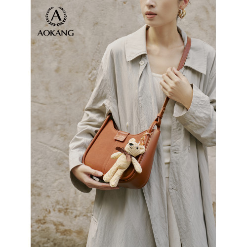 奧康馬鞍包2026新款真皮麂皮腋下包女高級單肩包大容量通勤斜後後背包 奧康馬鞍包2026新款真皮麂皮腋下包女高級單肩包大容量通勤斜後後背包