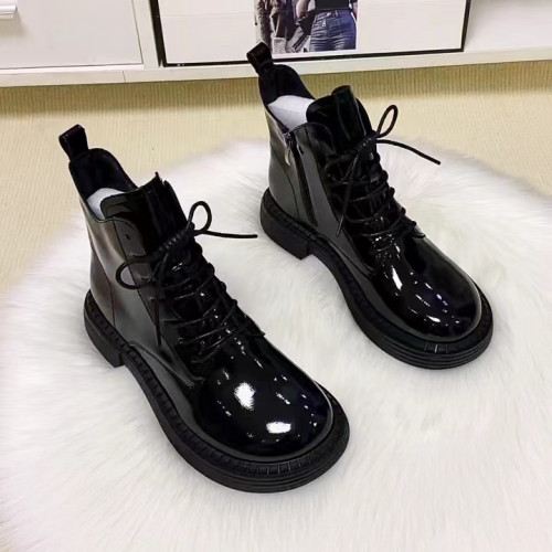 真皮芒果頭馬丁靴女2026新款漆皮時尚平底單靴女短靴秋冬加絨棉靴 真皮芒果頭馬丁靴女2026新款漆皮時尚平底單靴女短靴秋冬加絨棉靴