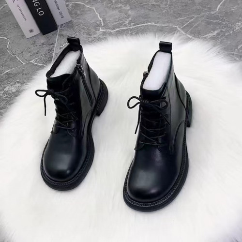 真皮芒果頭馬丁靴女2026新款漆皮時尚平底單靴女短靴秋冬加絨棉靴 真皮芒果頭馬丁靴女2026新款漆皮時尚平底單靴女短靴秋冬加絨棉靴