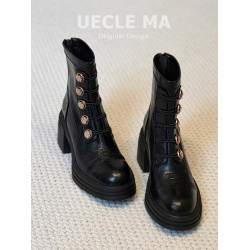 牛皮~真皮高跟馬丁靴女英倫風秋冬徽章小金釦粗跟瘦瘦靴厚底短靴