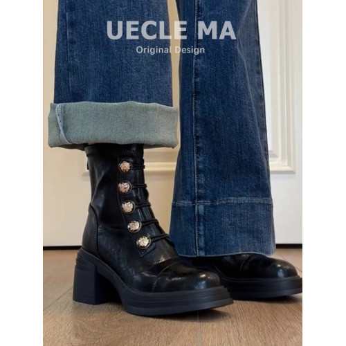 牛皮~真皮高跟馬丁靴女英倫風秋冬徽章小金釦粗跟瘦瘦靴厚底短靴 牛皮~真皮高跟馬丁靴女英倫風秋冬徽章小金釦粗跟瘦瘦靴厚底短靴