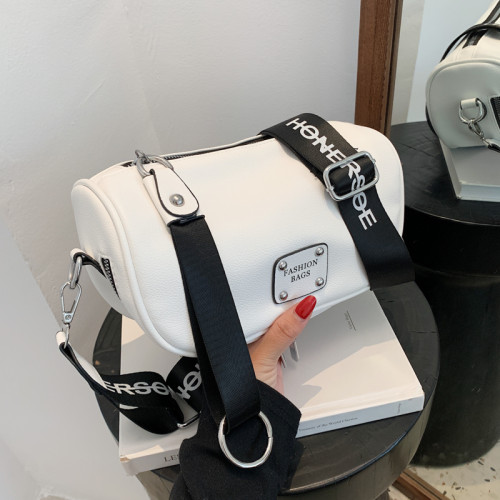 馬鞍包包女2026新款百搭時尚洋氣胸包潮ins超火單肩斜後後背包餃子包 馬鞍包包女2026新款百搭時尚洋氣胸包潮ins超火單肩斜後後背包餃子包