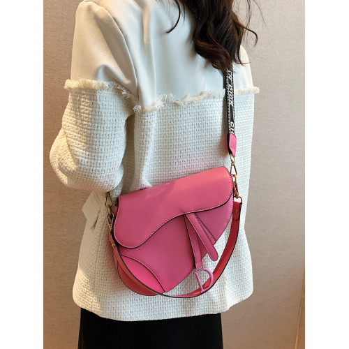 巨好看斜後後背包2026新款洋氣小包包女款高級感小衆不撞款秋冬馬鞍包 巨好看斜後後背包2026新款洋氣小包包女款高級感小衆不撞款秋冬馬鞍包