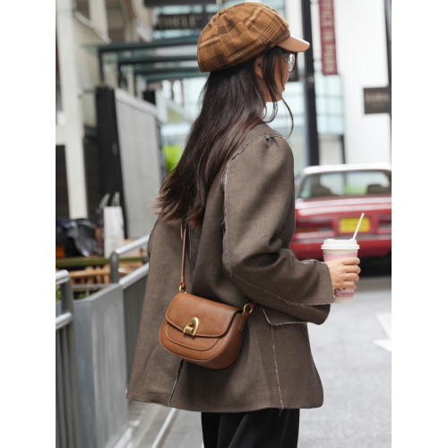 馬鞍包包女士2026新款秋冬百搭單肩斜後後背包女款小衆通勤腋下女包小 馬鞍包包女士2026新款秋冬百搭單肩斜後後背包女款小衆通勤腋下女包小