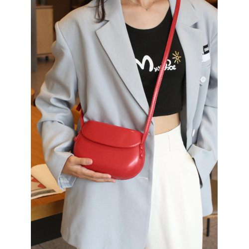 2025新款韓國復古紅色馬鞍包斜背小包包女簡約百搭ins單肩手機包