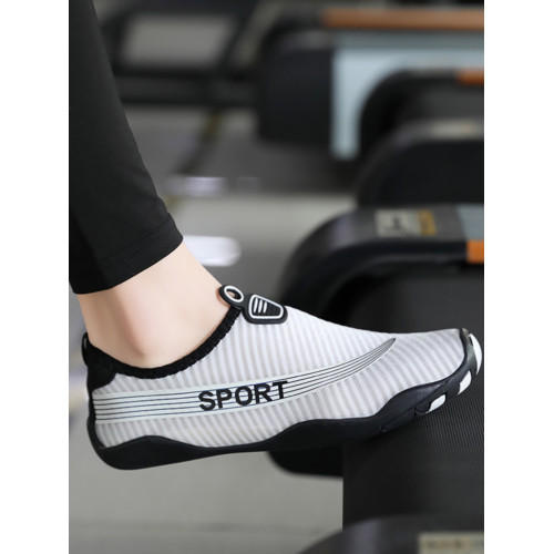 專業室內健身鞋兒童跳繩鞋家用跆拳道訓練鞋小學生跳操鞋練瑜珈鞋