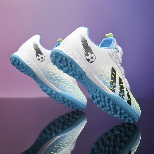 李宇新專業足球鞋女童專用訓練短釘碎釘鞋小學生10嵗比賽運動球鞋