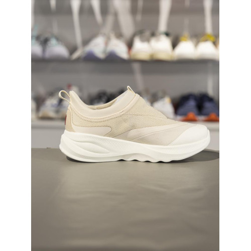 李甯2025春季SOFT GO 2運動休閒鞋女子一腳蹬柔軟運動鞋AGLV006