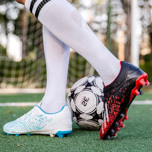 C羅梅西足球鞋男女鴛鴦成人AG碎釘TF長釘小學生兒童室內訓練鞋