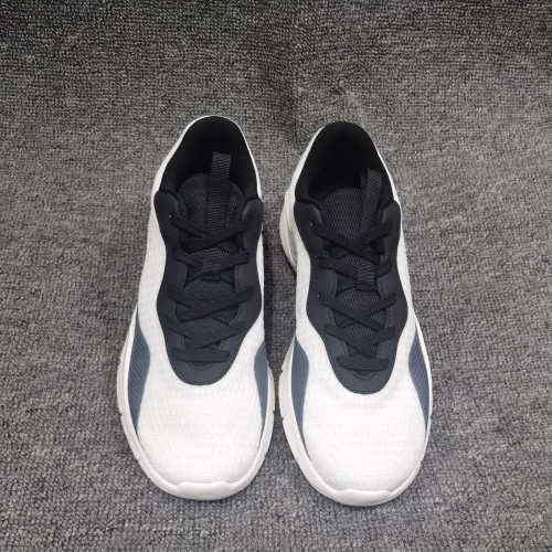 憶哥哥安踏運動鞋男2023春夏軟底靈狐系列綜訓鞋跑步鞋112237701