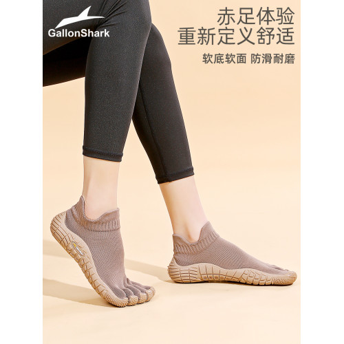 戈倫鯊五指分趾室內健身運動鞋超輕便靜音無聲防滑軟底瑜珈跳繩操