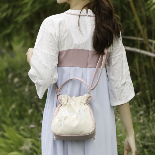 漢元素包包漢服國風刺綉斜後後背包文藝流蘇古風休閒百搭旗袍包大容量