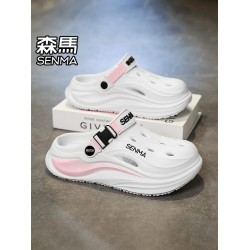 森馬洞洞鞋女外穿2026新款夏季防滑耐磨厚底增高包頭拖鞋沙灘涼鞋