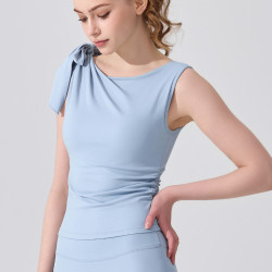 2025辣妹不規則斜肩綁帶T恤女夏帶胸墊肩部扭結無袖打底瑜珈背心