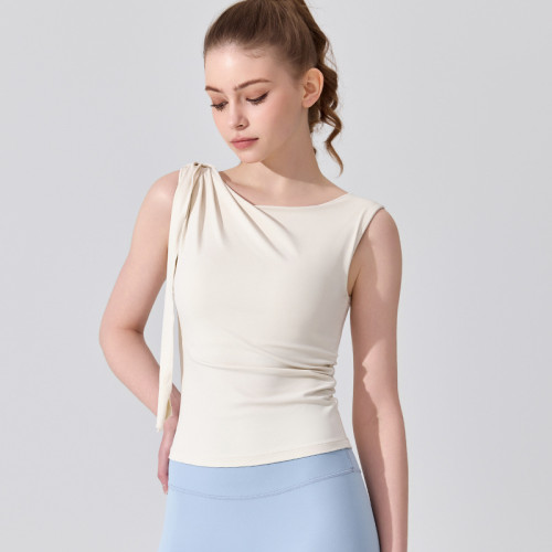 2025辣妹不規則斜肩綁帶T恤女夏帶胸墊肩部扭結無袖打底瑜珈背心