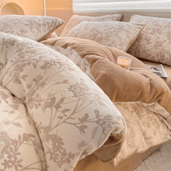 冬季速暖四件套加厚珊瑚牛奶絨被罩裸睡雕花雙面加絨家用2024新款