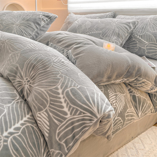 冬季速暖四件套加厚珊瑚牛奶絨被罩裸睡雕花雙面加絨家用2024新款