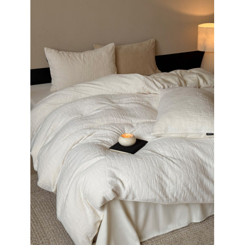 簡約純色雕花牛奶絨四件套冬季加厚保暖珊瑚絨白色防靜電床上用品