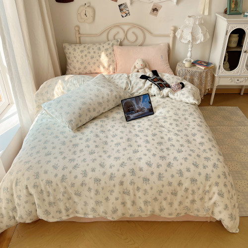 【花臉貓】小島薔薇！秋冬少女心親膚柔軟碎花加厚牛奶絨四件套