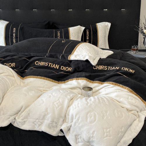 輕奢高級感黑色男生牛奶絨四件套2025新款雕花珊瑚絨被罩床單床包