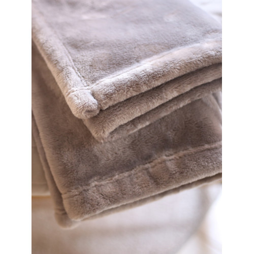 出口加厚蓋腿小毯子美拉德色系午睡披肩毛毯牛奶絨防靜電午休蓋毯