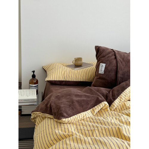 YAKEHOME【落葉焙成】秋冬咖黃色純棉加牛奶絨條紋全棉四件套床單