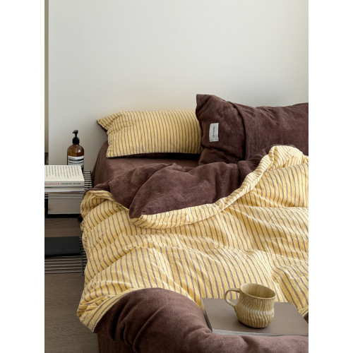 YAKEHOME【落葉焙成】秋冬咖黃色純棉加牛奶絨條紋全棉四件套床單