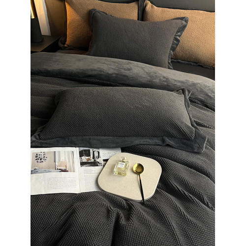 高級侘寂風冬季牛奶絨四件套加厚保暖雙面珊瑚絨床單灰色床上用品