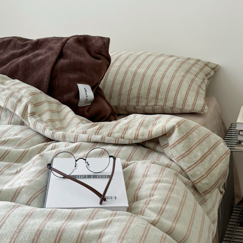 【花臉貓】墨綠情書！博主風調性親膚柔軟牛奶絨條紋簡約四件套