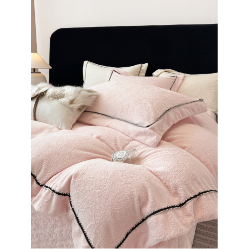 母嬰A類牛奶絨保暖四件套防靜電保暖珊瑚絨被套加厚床蓋床上用品4