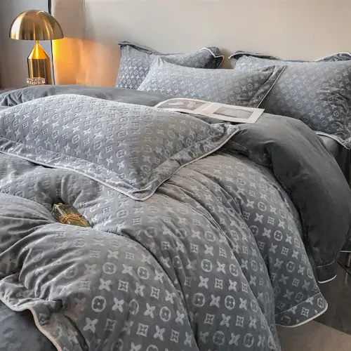 2025新款冬季四件套雕花絨保暖被罩牛奶絨裸睡雙面加絨寶寶絨床罩