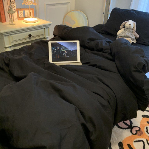 ins北歐簡約純黑色床品四件套四季款男士宿捨床單人被套1.5三件套