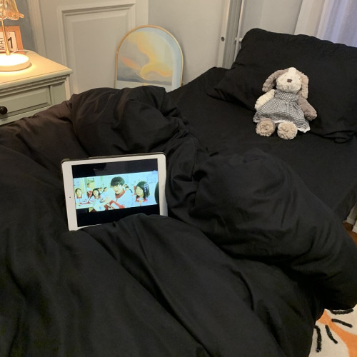 ins北歐簡約純黑色床品四件套四季款男士宿捨床單人被套1.5三件套