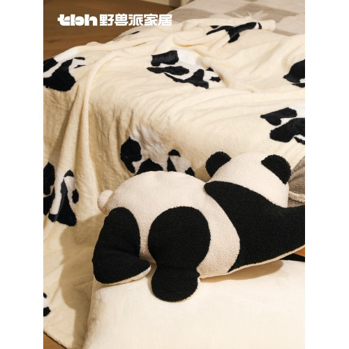tbh野獸派家居熊貓嘭嘭抱枕毯子二合一法蘭絨暖香毯車用車內靠枕