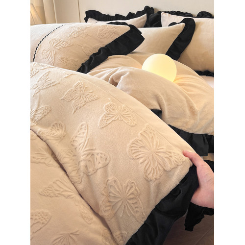 2025新款冬季加厚保暖牛奶絨四件套公主風雕花花邊珊瑚絨被套床單 2025新款冬季加厚保暖牛奶絨四件套公主風雕花花邊珊瑚絨被套床單