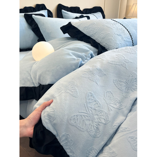 2025新款冬季加厚保暖牛奶絨四件套公主風雕花花邊珊瑚絨被套床單 2025新款冬季加厚保暖牛奶絨四件套公主風雕花花邊珊瑚絨被套床單