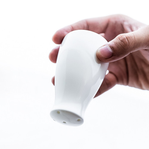 兩個裝陶瓷椒鹽罐廚房用品撒粉罐調味瓶調料罐鬍椒瓶套裝 兩個裝陶瓷椒鹽罐廚房用品撒粉罐調味瓶調料罐鬍椒瓶套裝