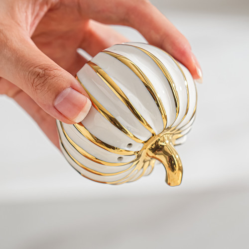 北歐陶瓷多孔調料瓶鬍椒鹽調料罐餐具酒店家用廚房鬍椒粉瓶鹽瓶 北歐陶瓷多孔調料瓶鬍椒鹽調料罐餐具酒店家用廚房鬍椒粉瓶鹽瓶