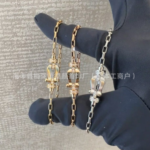 費雷德馬蹄釦情侶手鏈鍍18k金高精工新款百搭男女款手飾 費雷德馬蹄釦情侶手鏈鍍18k金高精工新款百搭男女款手飾