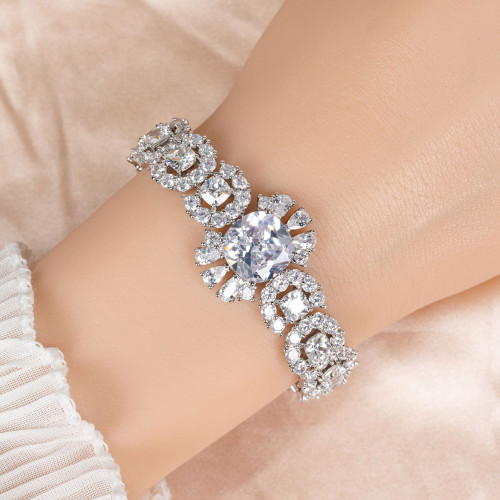 韓國韓版幾何輕奢滿鑽鋯石流行首飾女式電鍍白金手鏈手鐲