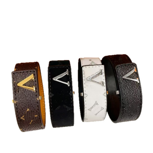 新款四葉草老花皮帶手環時尚個性印花腕帶手鐲男女商務高級感手飾