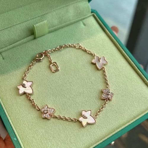 LOLA五角星手鏈女時尚百搭輕奢鑲鑽鍍18k金綠瑪瑙白貝手飾批