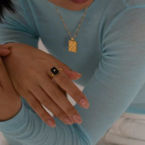 簡約時尚方形黑色面戒指女原宿冷淡風潮流鈦鋼鍍金指環